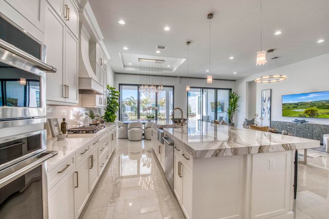 13147 Artisan Circle, Palm Beach Gardens, FL 33418