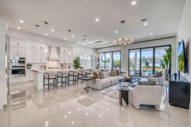 13147 Artisan Circle, Palm Beach Gardens, FL 33418