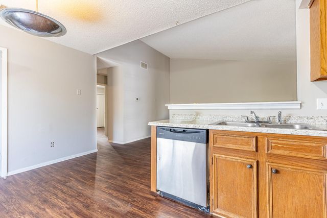 6201 Berkett CV A, Austin, TX 78745