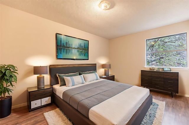 6201 Berkett CV A, Austin, TX 78745