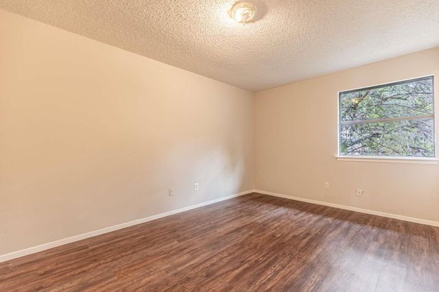 6201 Berkett CV A, Austin, TX 78745