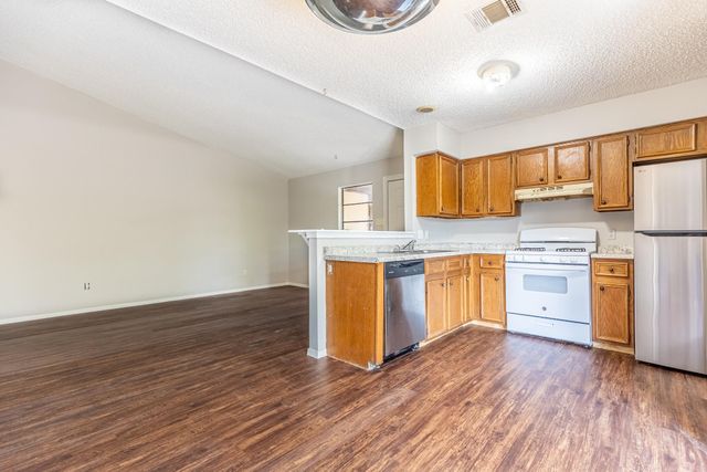 6201 Berkett CV A, Austin, TX 78745