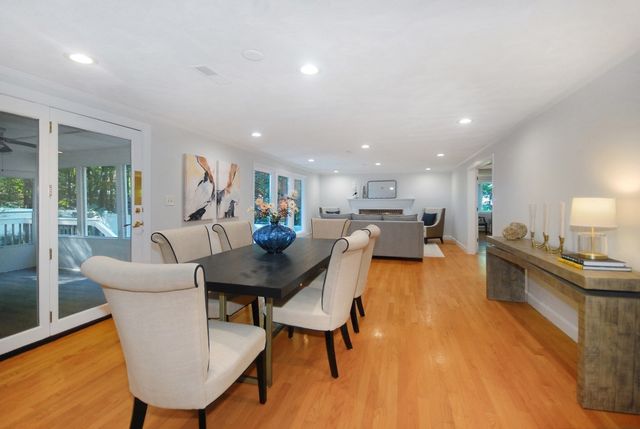 320 Russell Street, Carlisle, MA 01741