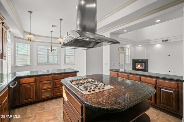 6389 FRANKLIN TRAIL Drive, El Paso, TX 79912