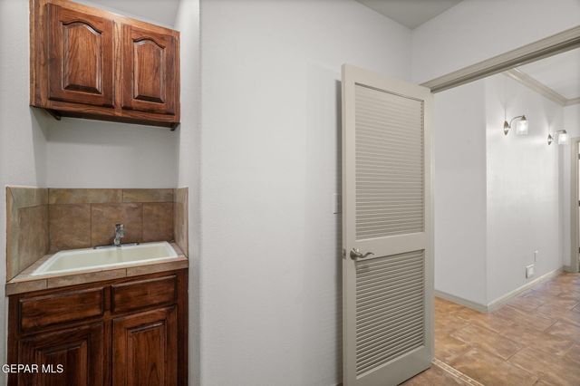 6389 FRANKLIN TRAIL Drive, El Paso, TX 79912