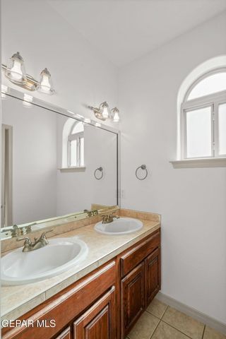 6389 FRANKLIN TRAIL Drive, El Paso, TX 79912