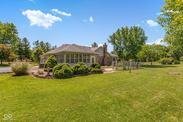 10300 N Serenity Lane, Mooresville, IN 46158