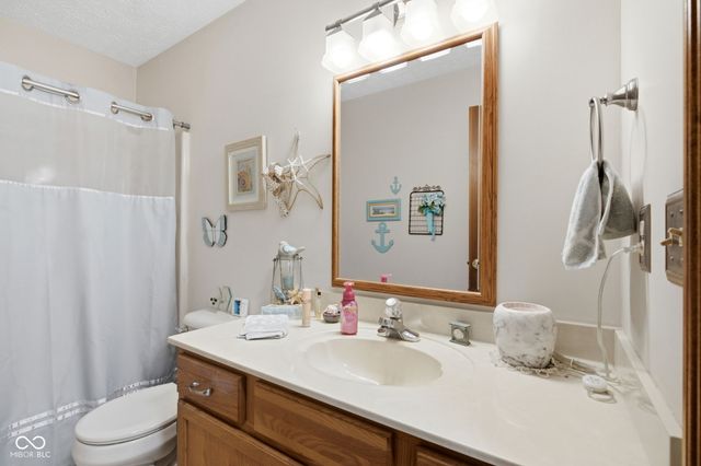10300 N Serenity Lane, Mooresville, IN 46158