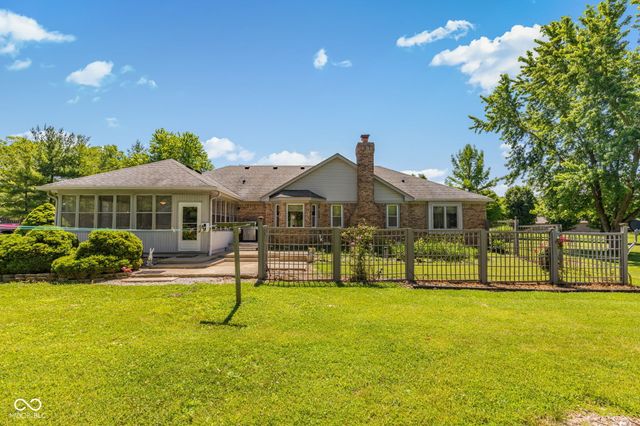 10300 N Serenity Lane, Mooresville, IN 46158