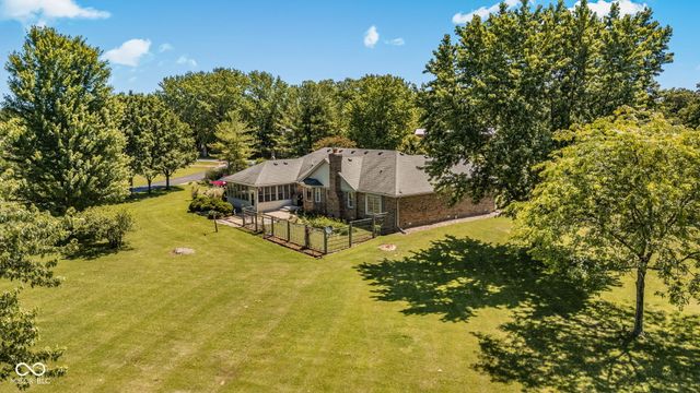 10300 N Serenity Lane, Mooresville, IN 46158