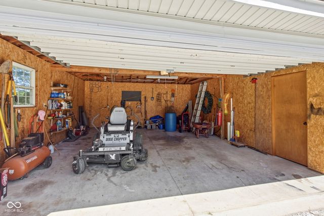 10300 N Serenity Lane, Mooresville, IN 46158
