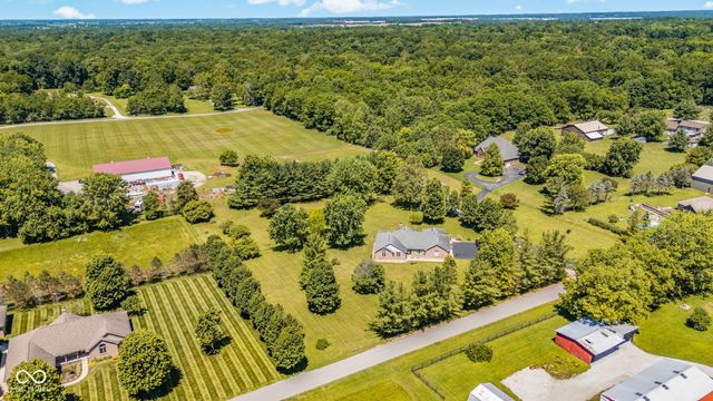 10300 N Serenity Lane, Mooresville, IN 46158