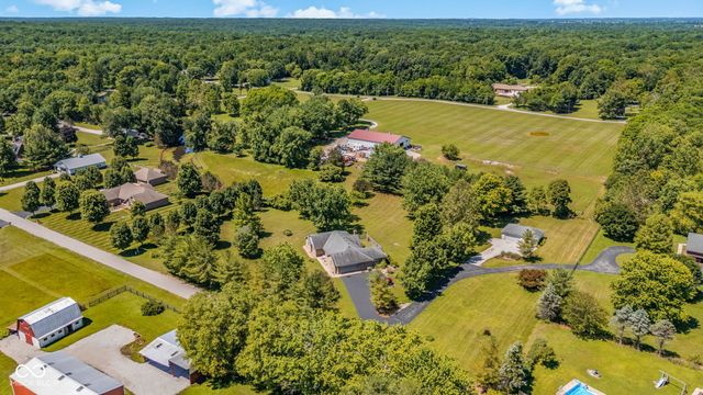 10300 N Serenity Lane, Mooresville, IN 46158