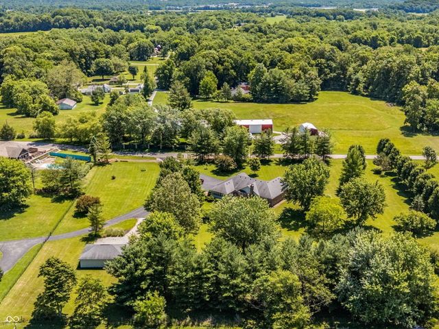 10300 N Serenity Lane, Mooresville, IN 46158