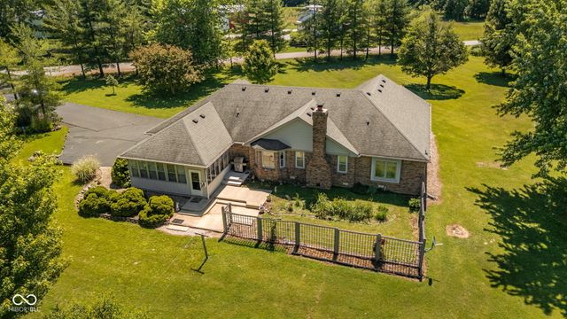 10300 N Serenity Lane, Mooresville, IN 46158