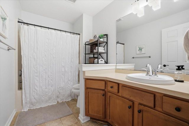1152 River Place BOULEVARD, Waukesha, WI 53189
