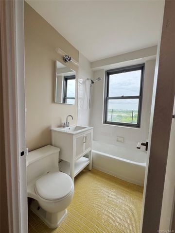 61-20 Grand Central Parkway A1, Forest Hills, NY 11375