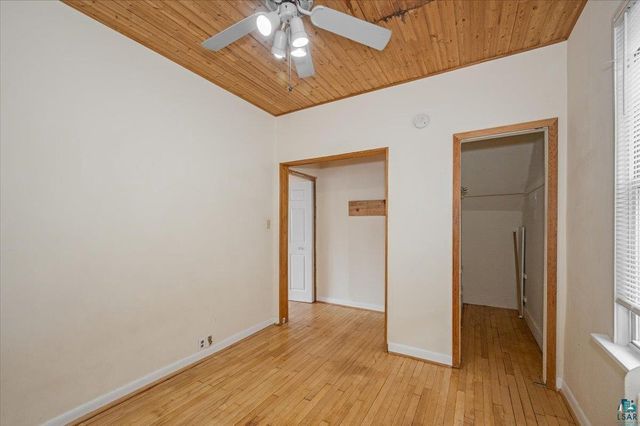 302 E 7th St, Superior, WI 54880