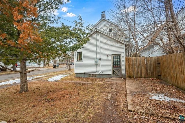 302 E 7th St, Superior, WI 54880