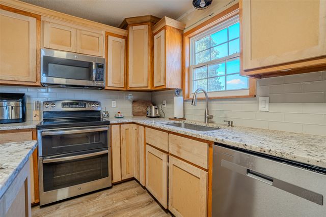611 Billings Road, Tolar, TX 76476