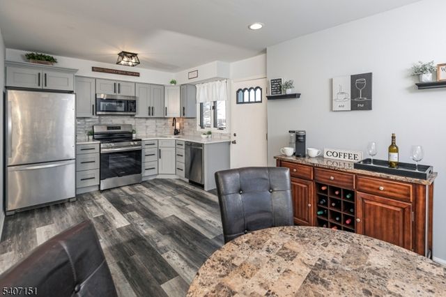 1706 William And Mary Cmn, Hillsborough Twp., NJ 08844