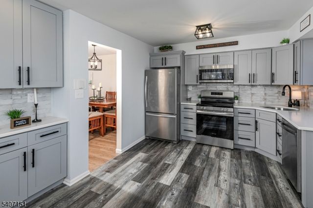 1706 William And Mary Cmn, Hillsborough Twp., NJ 08844