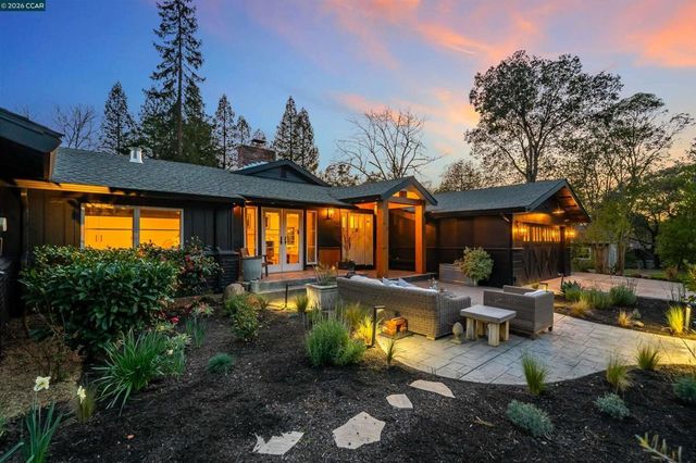 12 La Sombra Ct, Orinda, CA 94563