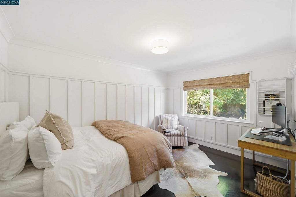 Image 39 of property listing at 12 La Sombra Ct, Orinda, CA 94563