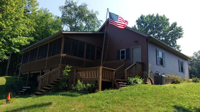 58560 Indian Lake Road, Dowagiac, MI 49047