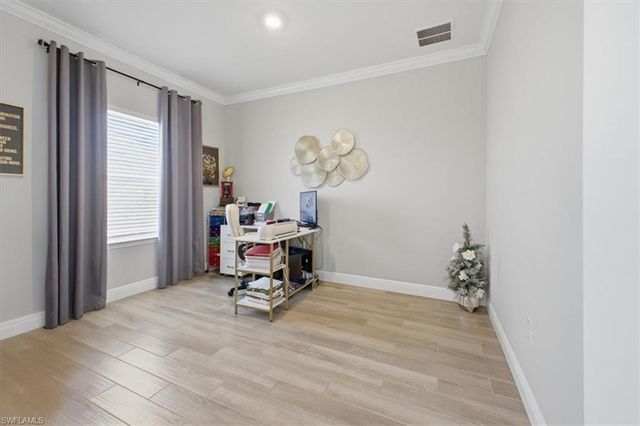 1025 7th PL, Cape Coral, FL 33993