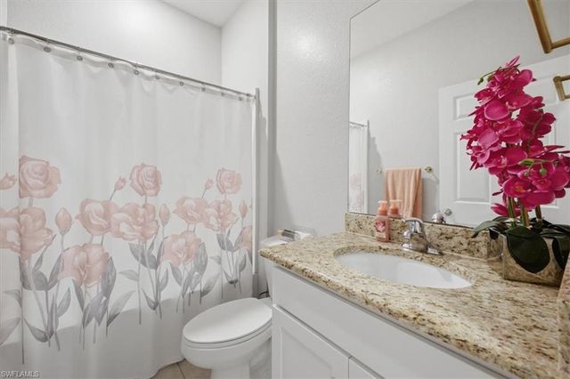 1025 7th PL, Cape Coral, FL 33993