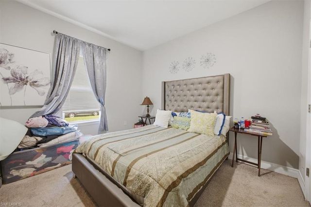 1025 7th PL, Cape Coral, FL 33993