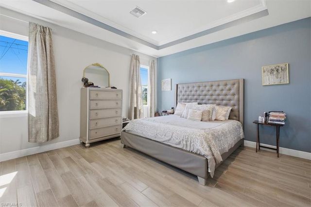 1025 7th PL, Cape Coral, FL 33993