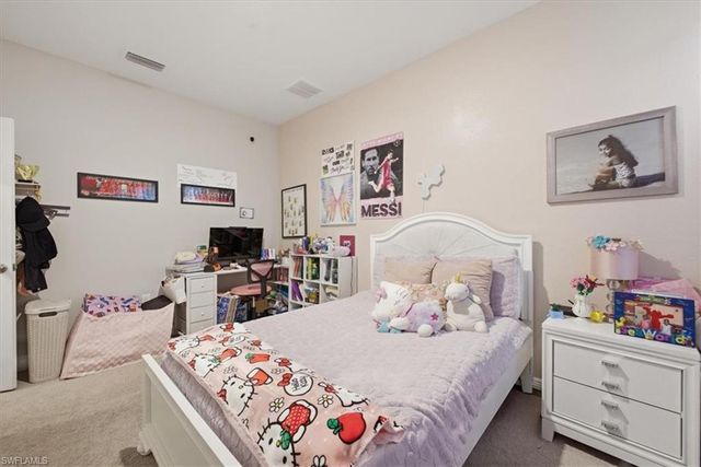 1025 7th PL, Cape Coral, FL 33993