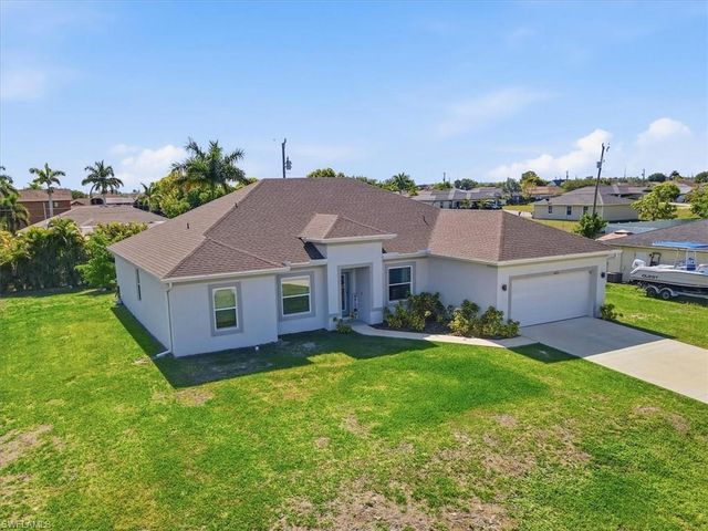 1025 7th PL, Cape Coral, FL 33993