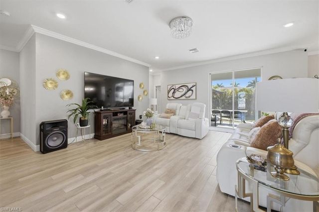 1025 7th PL, Cape Coral, FL 33993