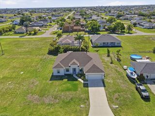 1025 7th PL, Cape Coral, FL 33993