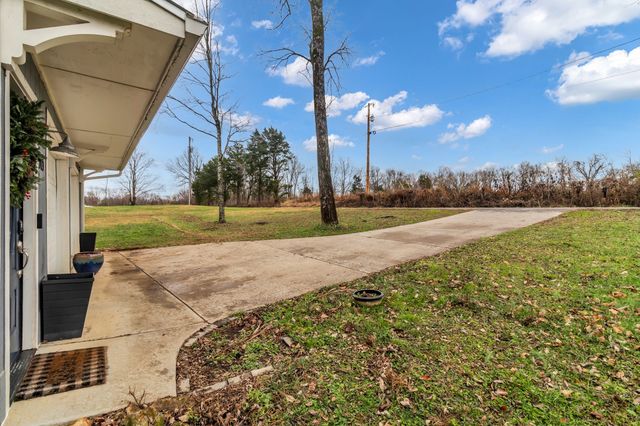 703 Union Ridge Rd, Wartrace, TN 37183