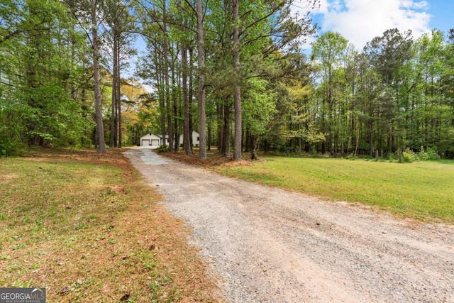 1177 Bob Smith Road, Sharpsburg, GA 30277