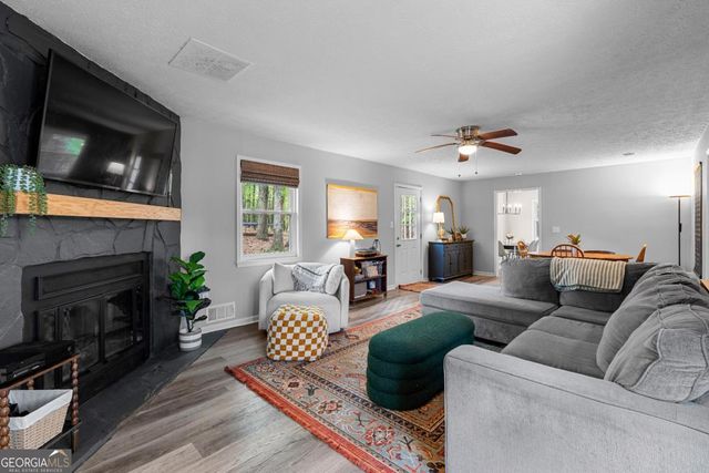 1177 Bob Smith Road, Sharpsburg, GA 30277