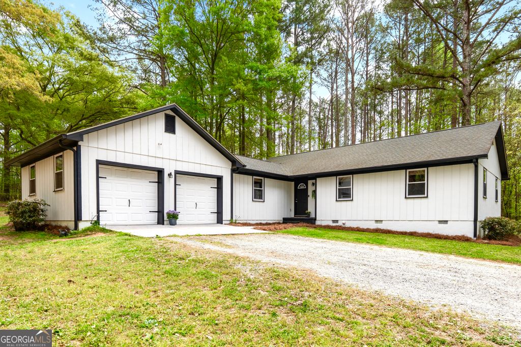 1177 Bob Smith Road, Sharpsburg, GA 30277