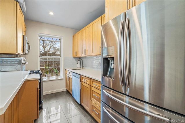 30-47 Hobart Street 3M, Woodside, NY 11377