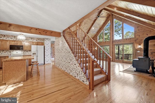 42 FOXRIDGE LN, Front Royal, VA 22630