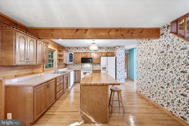 42 FOXRIDGE LN, Front Royal, VA 22630