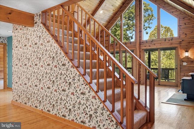 42 FOXRIDGE LN, Front Royal, VA 22630