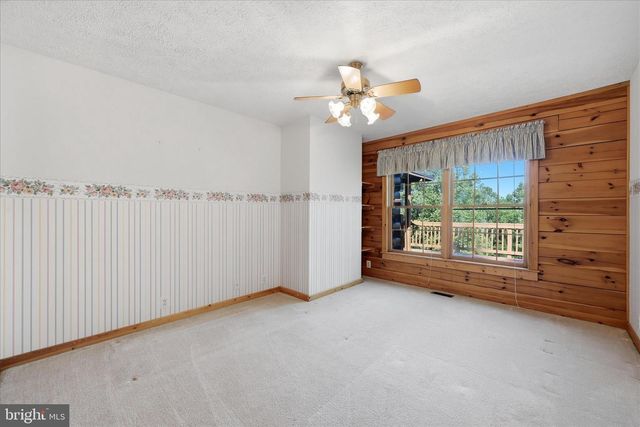 42 FOXRIDGE LN, Front Royal, VA 22630
