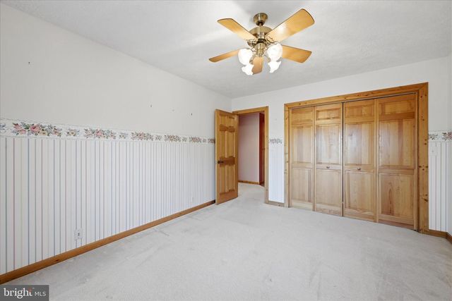 42 FOXRIDGE LN, Front Royal, VA 22630