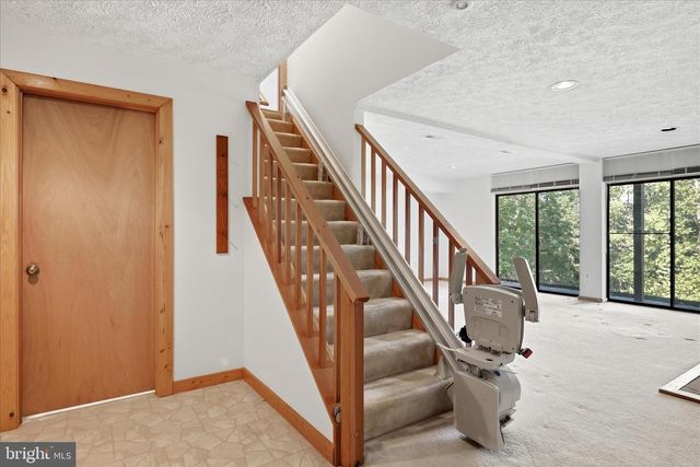 42 FOXRIDGE LN, Front Royal, VA 22630