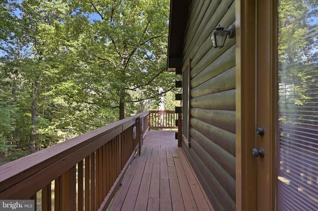 42 FOXRIDGE LN, Front Royal, VA 22630
