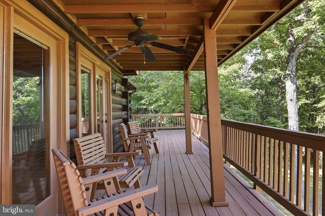 42 FOXRIDGE LN, Front Royal, VA 22630